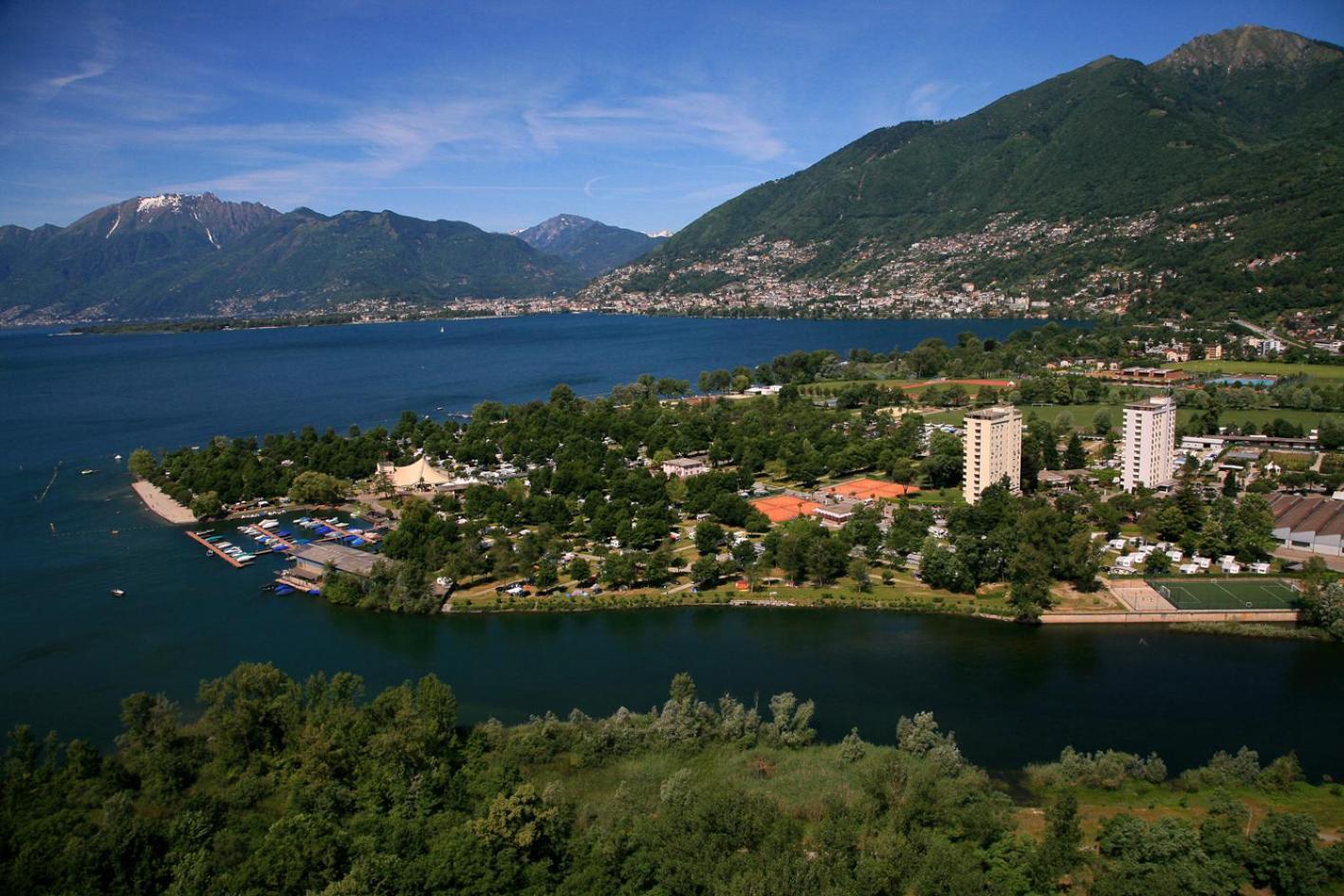 Hotel Village Campofelice Tenero-Contra Екстериор снимка